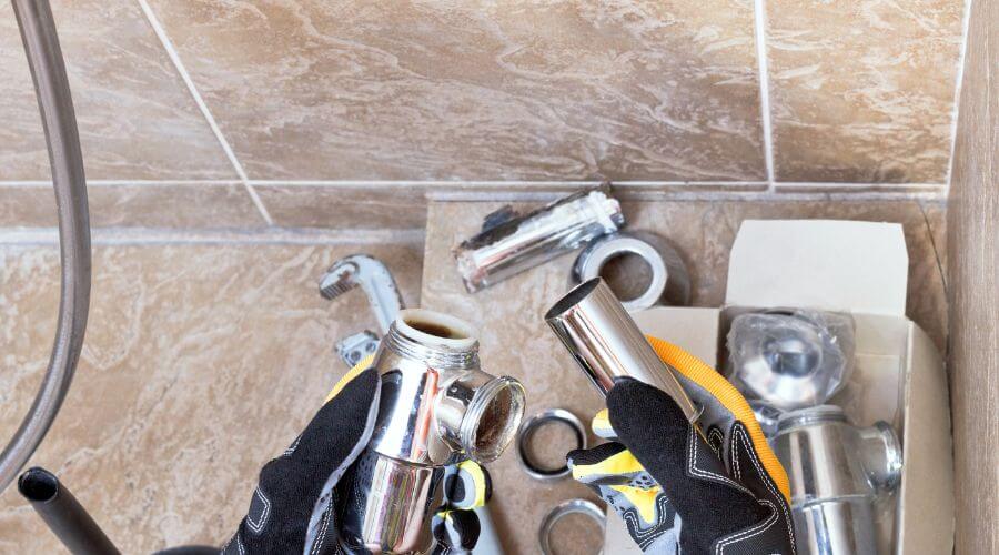 Professional gutter cleaning in Pahokee, FL